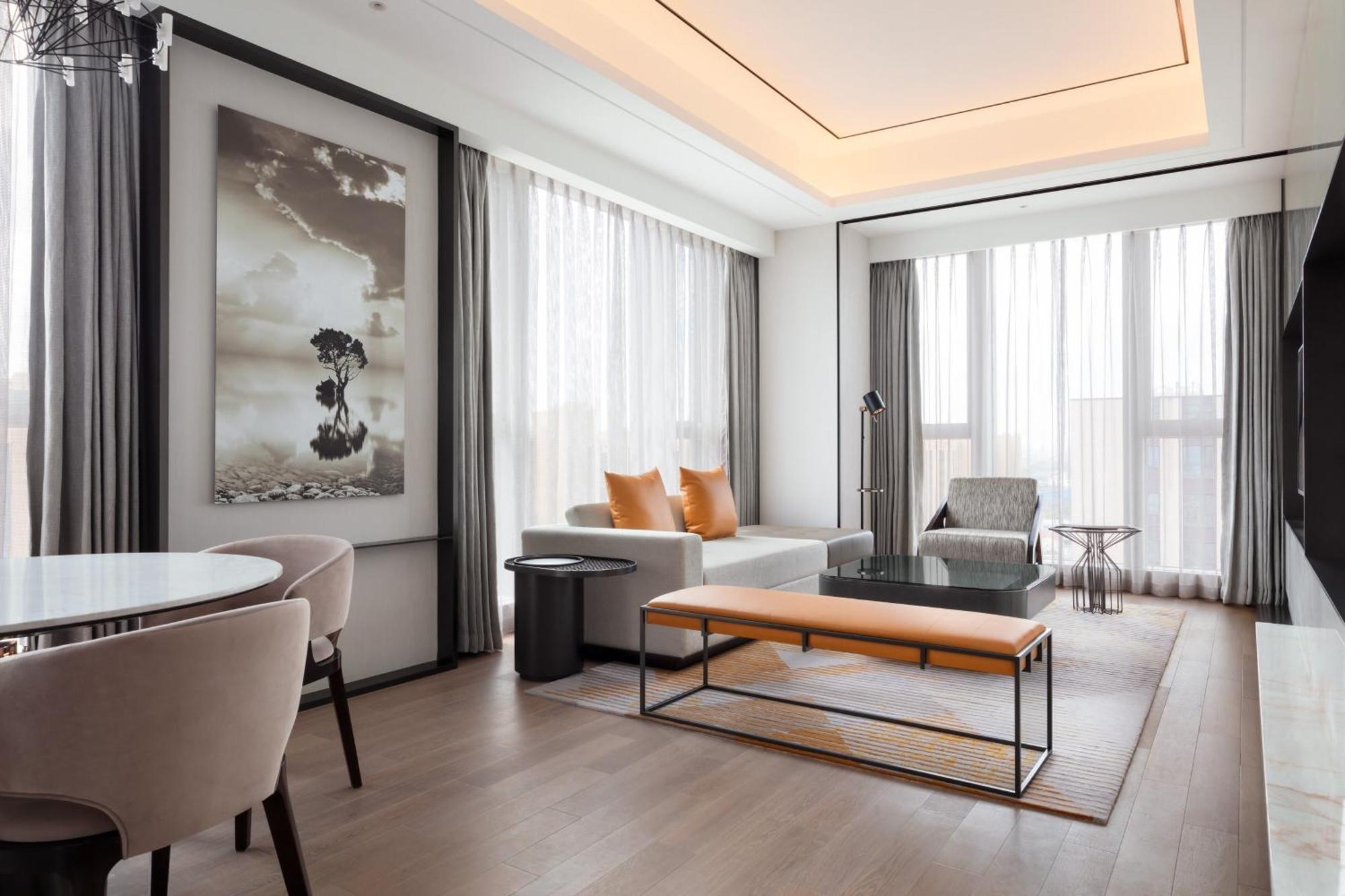 Sheraton Shanghai Fengxian Exteriör bild